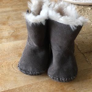 Baby uggs!
